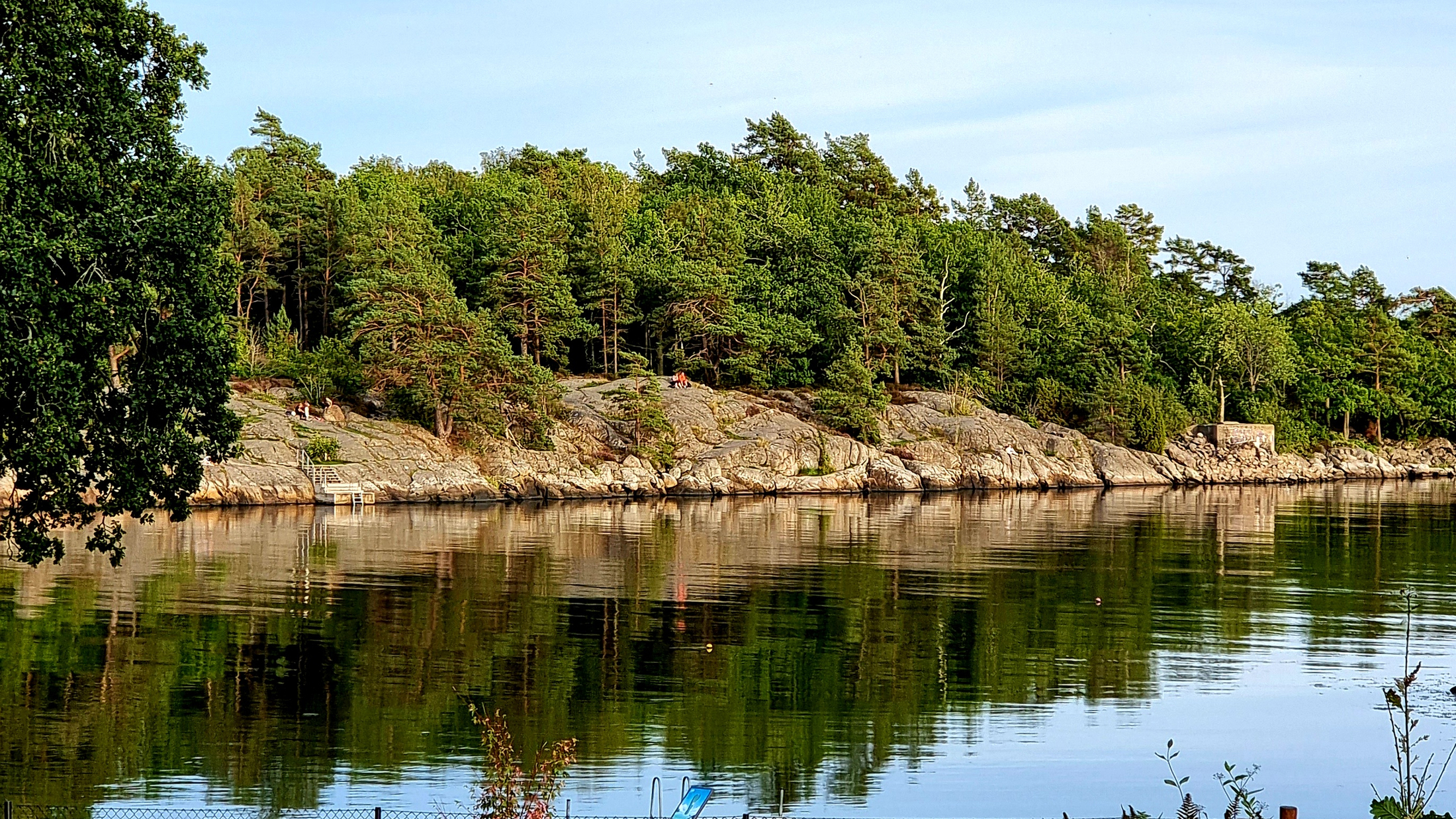 Naturbild på sjö i Kollevik